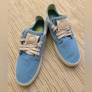 Satorisan Heisei Gaia Terra.2 in Soothing Blue, size EU 40 (US 9)